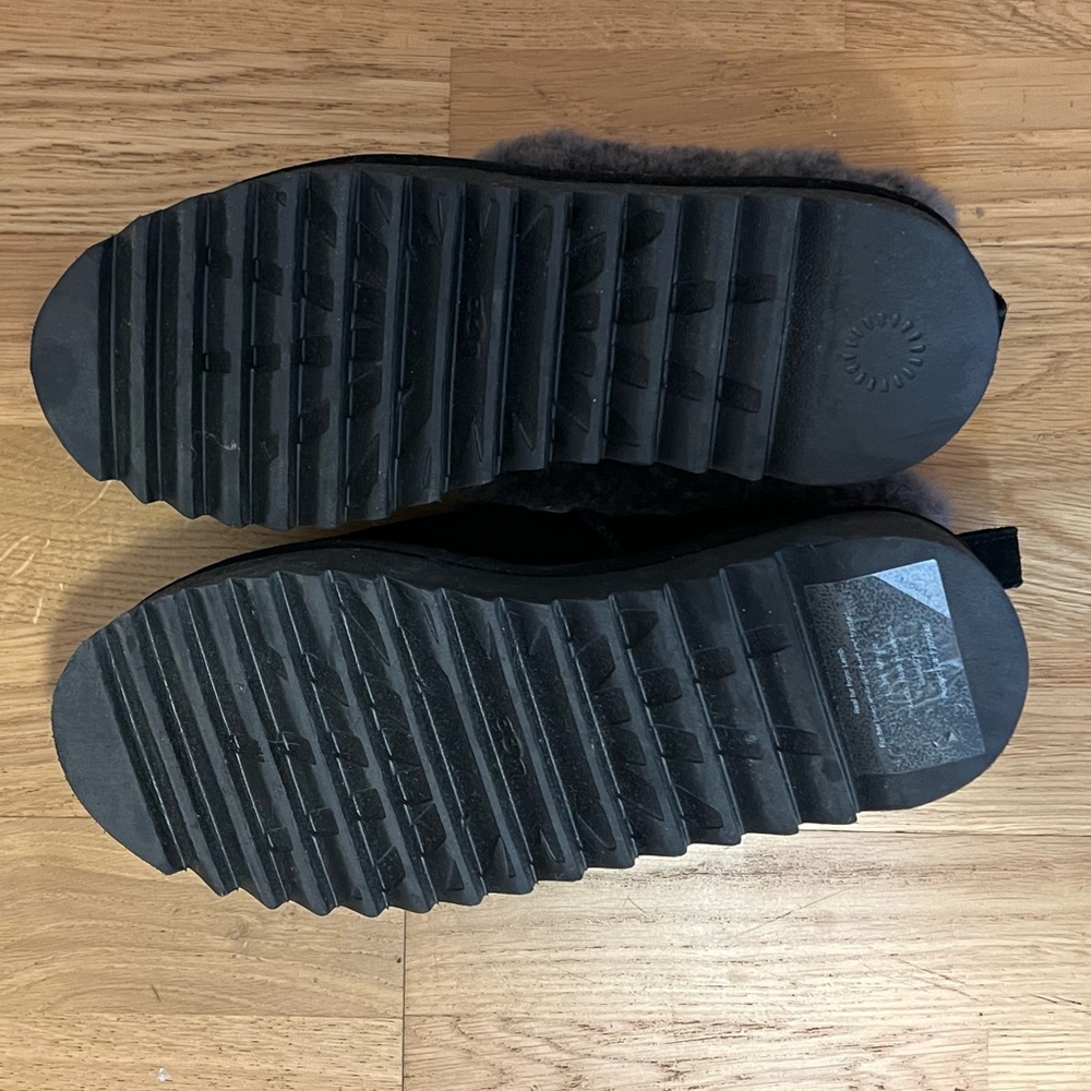 *NEW* UGG Nita Black Platform Slipper - Picture 5 of 6